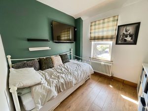 WOOD AVENUE- click for photo gallery